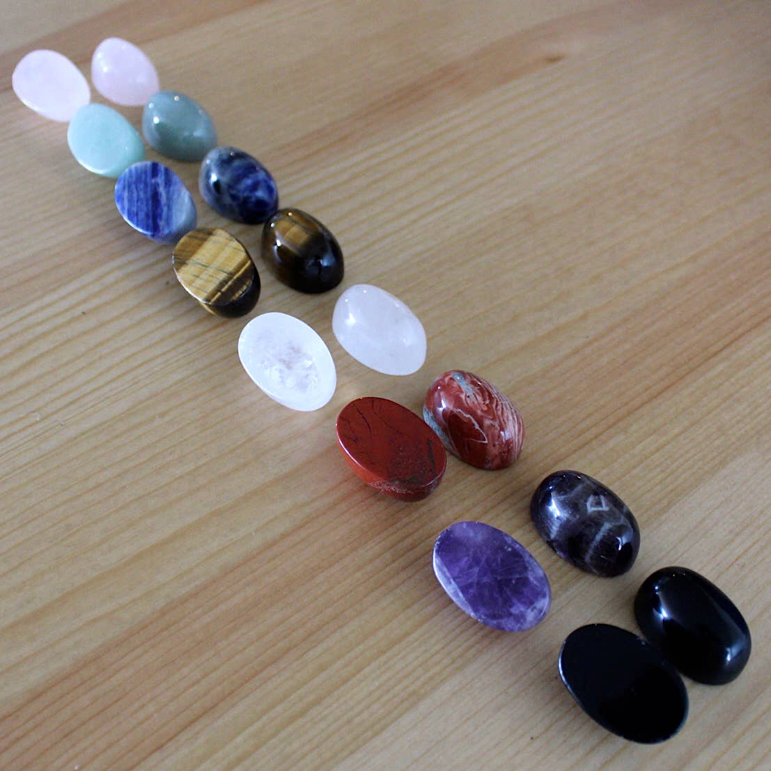 Half-Rounded Oval Pocket Stone / Cabochon - Bulk Crystals (Crystals & Stones): Amethyst
